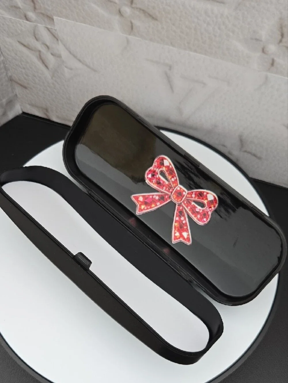 LUX SUNGLASSES CASE